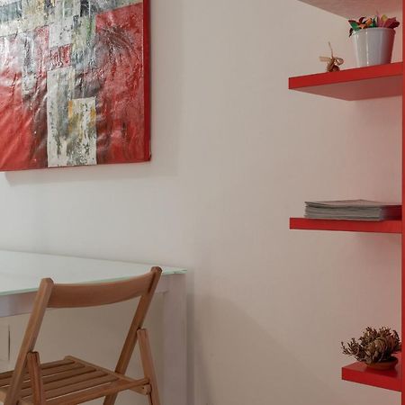 Red Studio Near Porta Nuova By Wonderful Italy Torino Eksteriør billede
